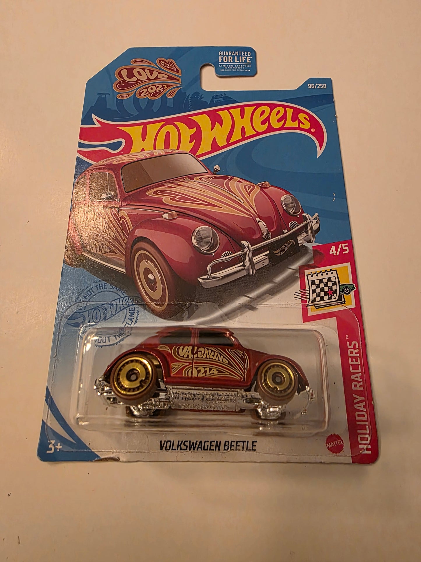 Hot Wheels Volkswagen Beetle | Holiday Racers 4/5 | 96/250 | 2021 | Showcase Ready