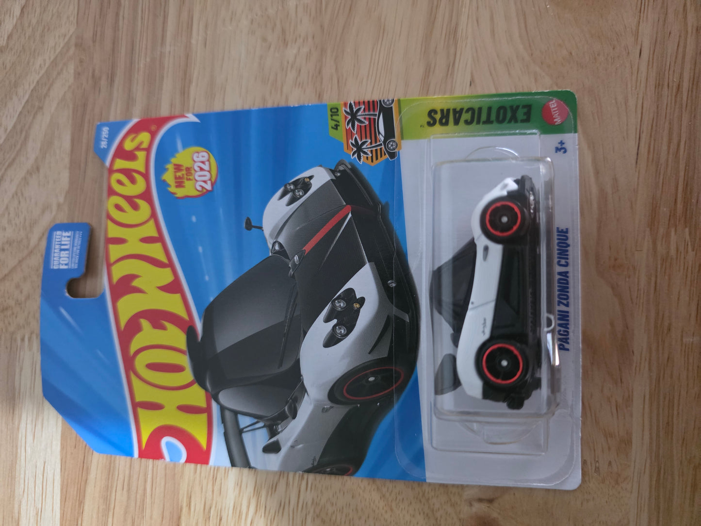 DC-0020 front - Hot Wheels Pagani Zonda Cinque