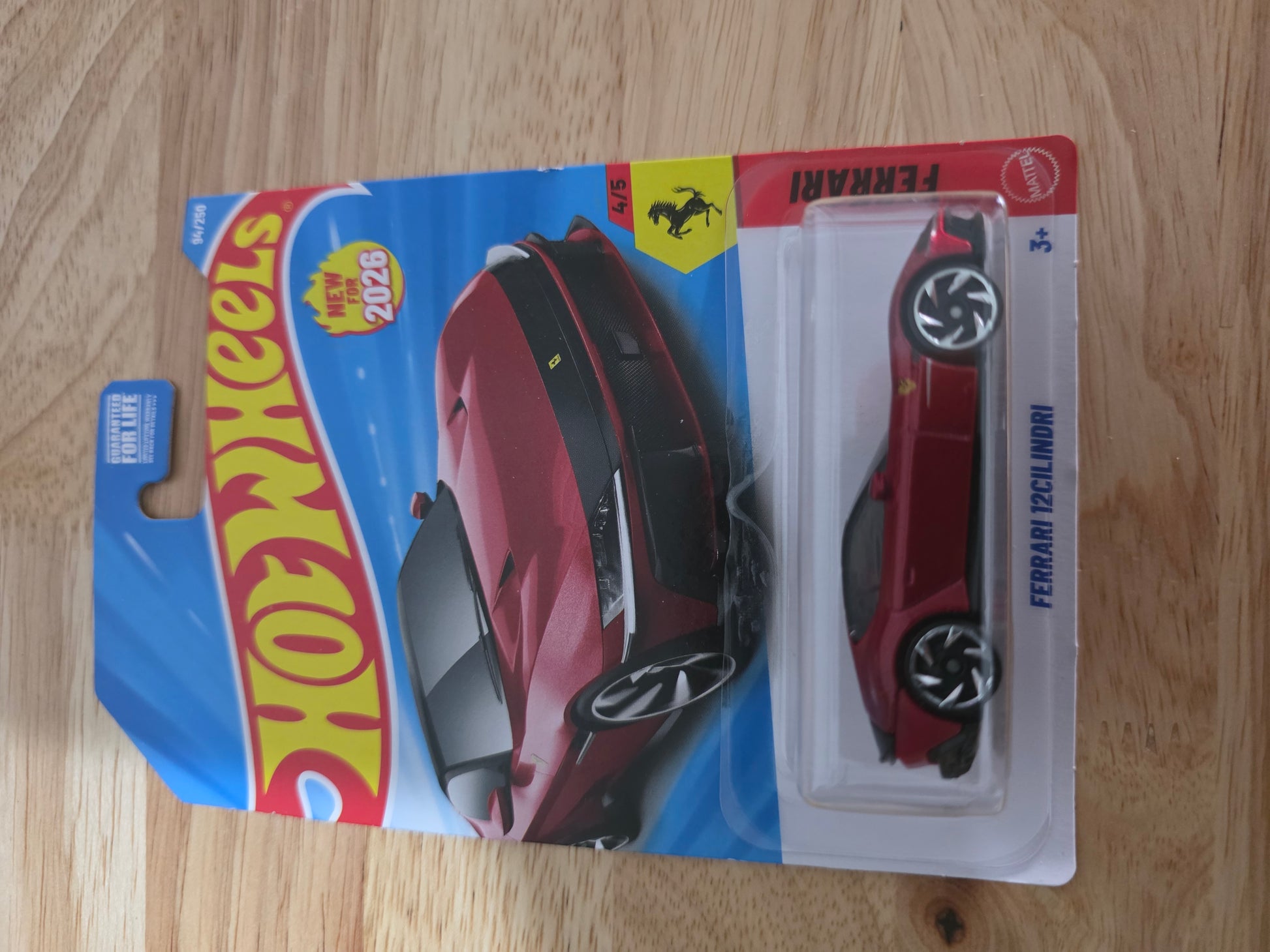 DC-0045 front - Hot Wheels Ferrari 12Cilindri