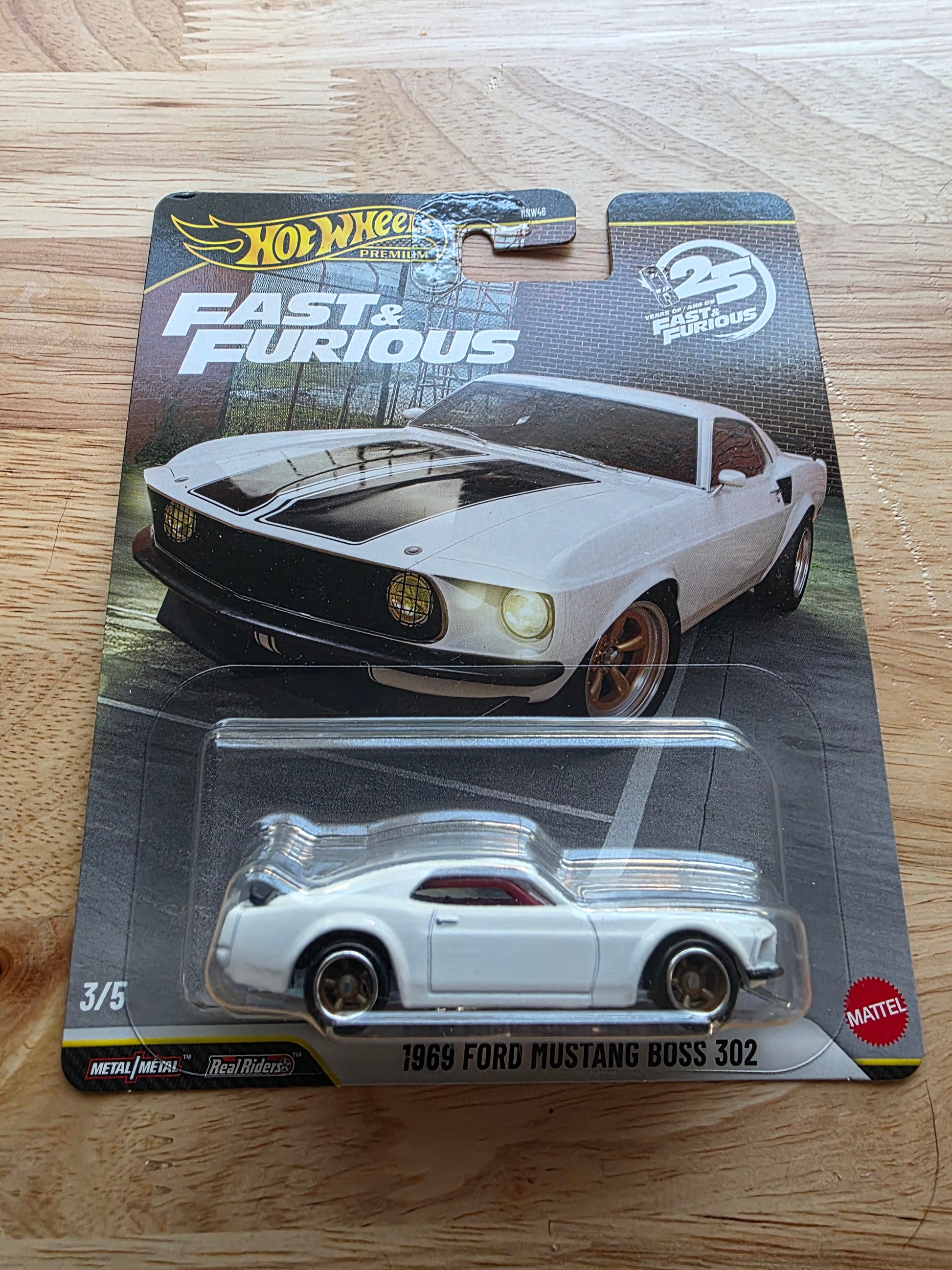 Hot Wheels 1969 Ford Mustang Boss 302 front packaging