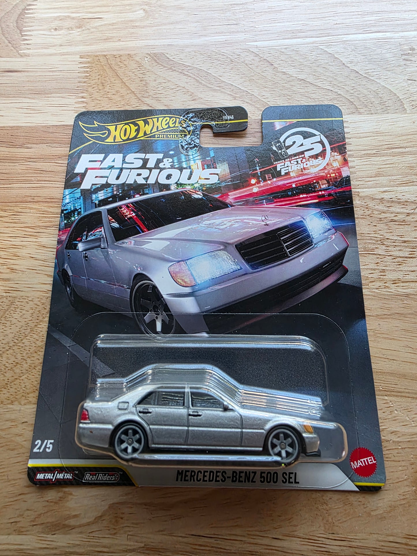 Hot Wheels Mercedes-Benz 500 SEL front packaging