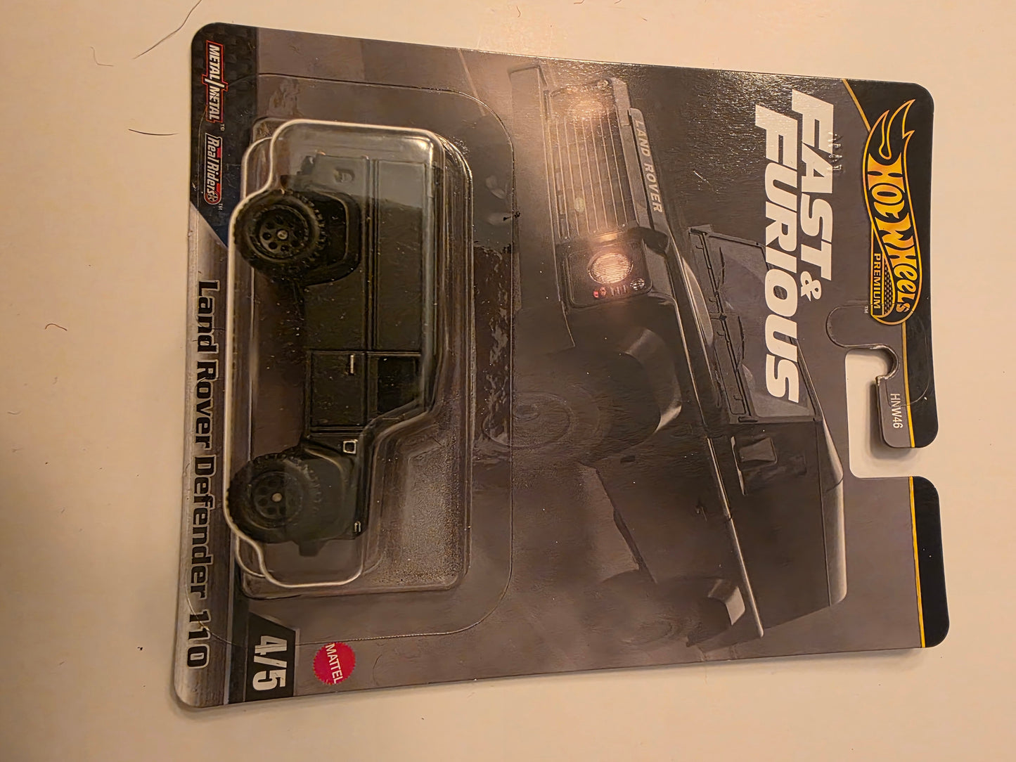 DC-0321 front - Hot Wheels Land Rover Defender 110