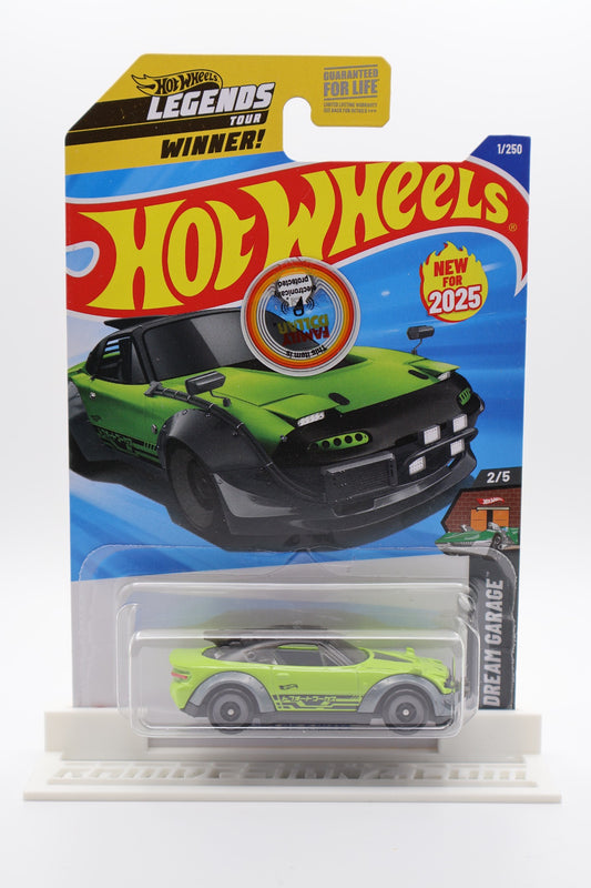 Hot Wheels Mazda MX-5 Miata lime green Legends Tour Winner HW Dream Garage 2/5 1/250