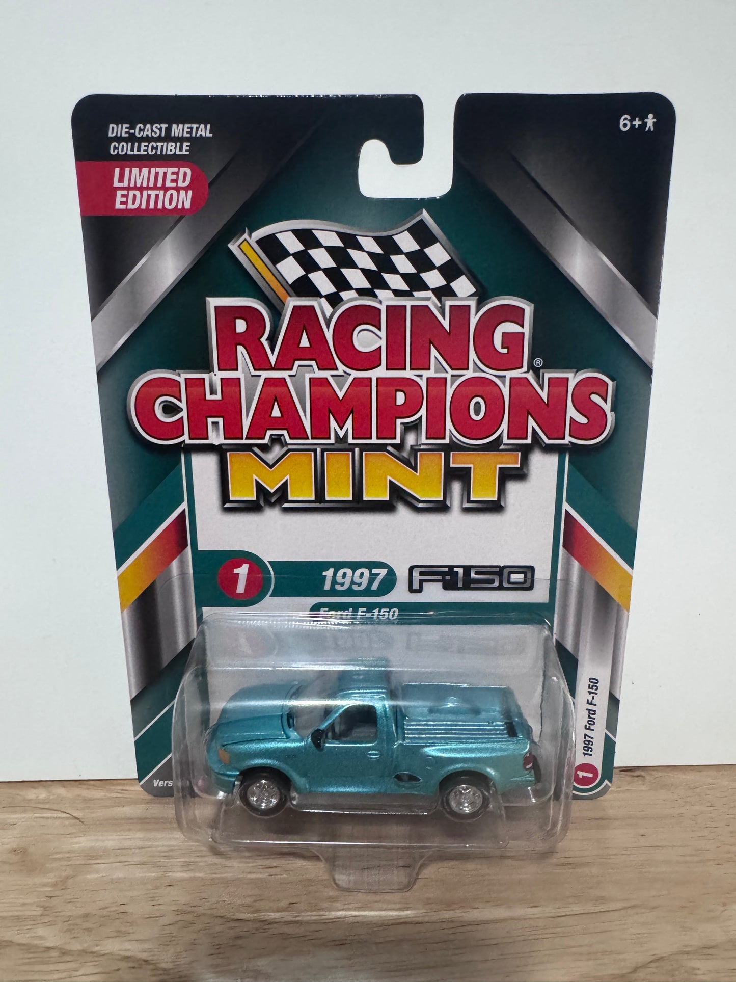Racing Champions Mint 2026 1997 Ford F-150 | 2026 Release 1 Version B 1/3