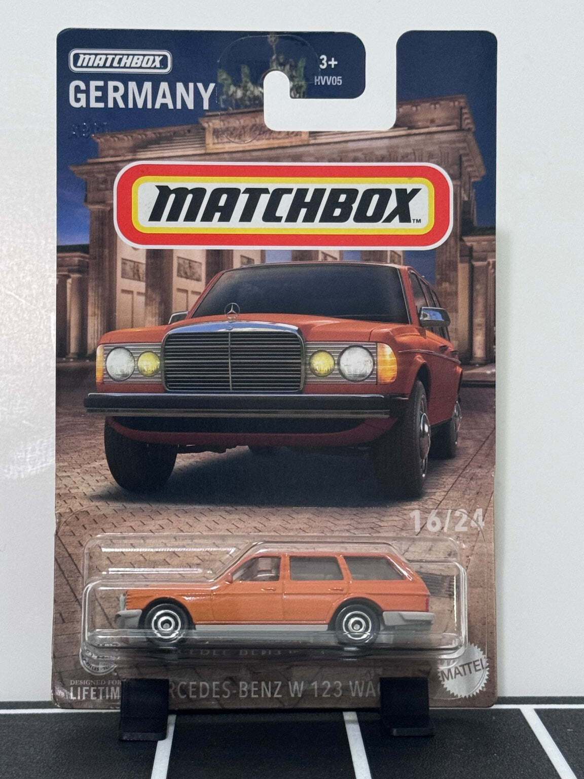 Matchbox Mercedes-Benz W 123 Wagon | Germany 16/24