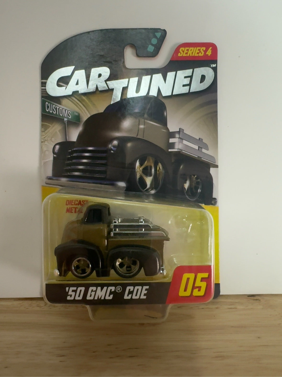 CarTuned Series 4 '50 GMC COE front package view